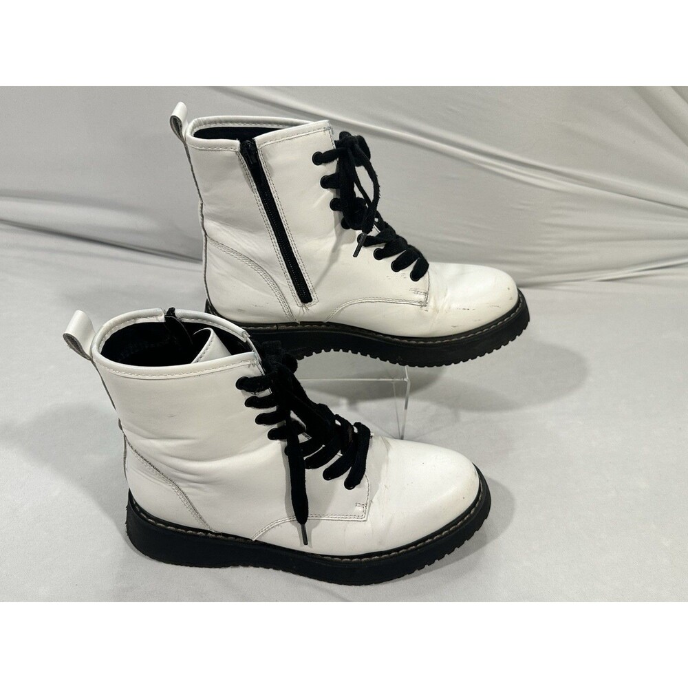 Madden Girl Kurrt Women’s 7.5M White Combat Ankle Boots Lace Up Side Zipper